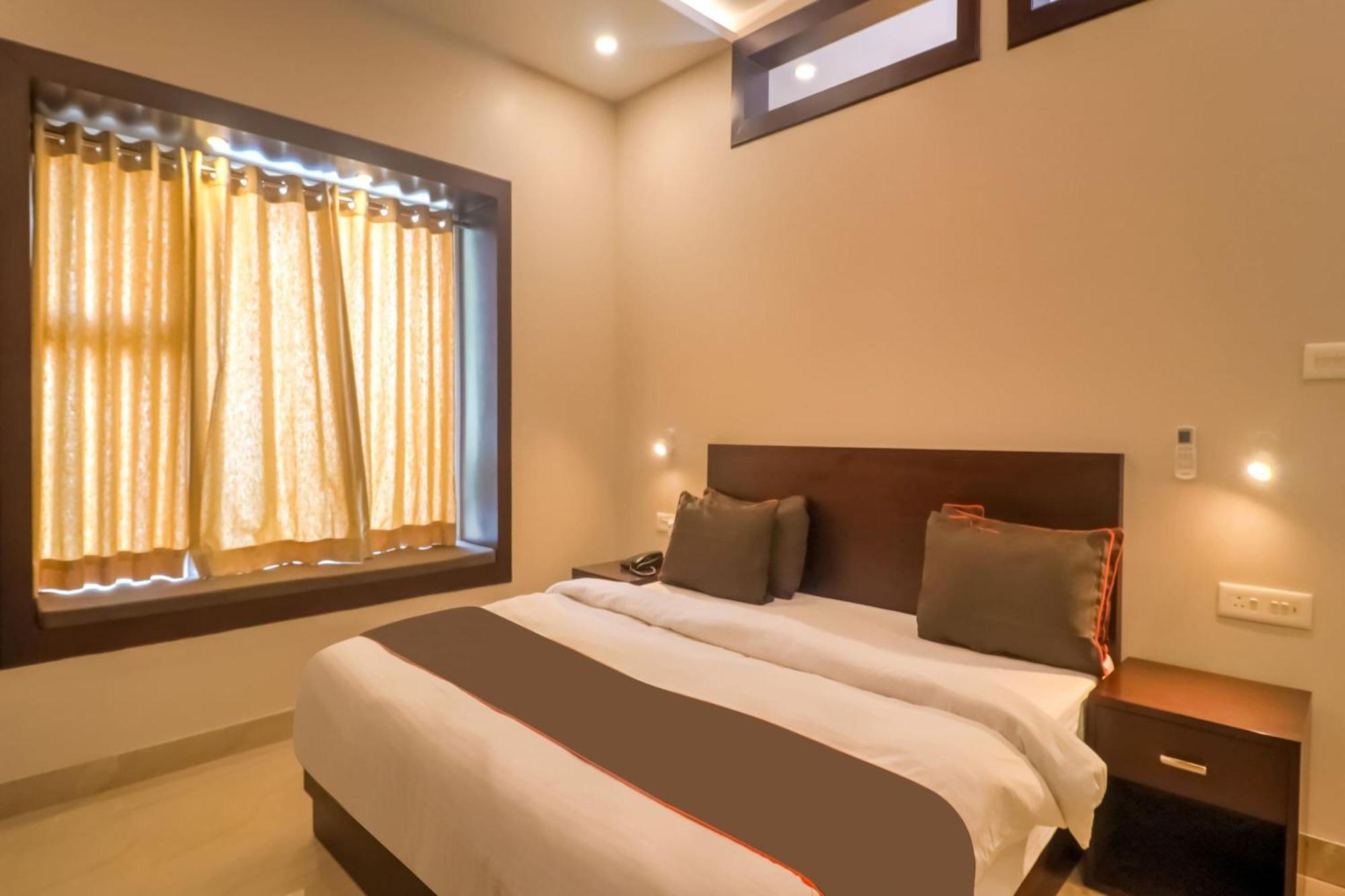 Townhouse Amaraa Farms Near Lulu Hypermarket Lucknow Exterior photo
