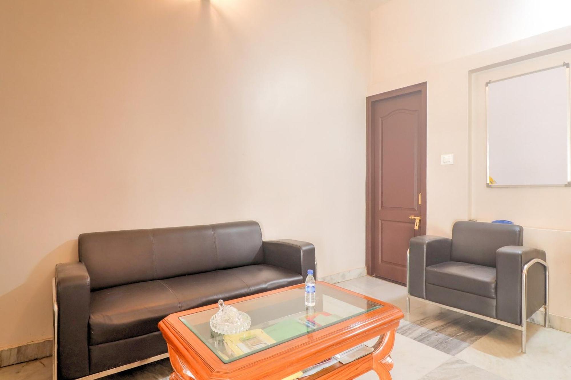 Townhouse Amaraa Farms Near Lulu Hypermarket Lucknow Exterior photo